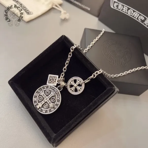 【CHROME HEARTS】クロムハーツ、新しいネックレス万能シンプルファッションオーナメント 2471