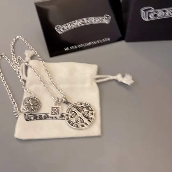 【CHROME HEARTS】クロムハーツ、新しいネックレス万能シンプルファッションオーナメント 2471