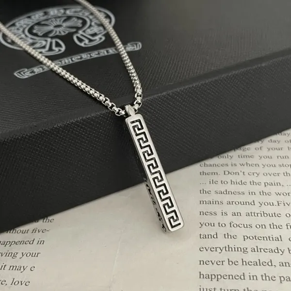 【CHROME HEARTS】ネックレス、新しいネックレス万能シンプルファッションオーナメント 24614