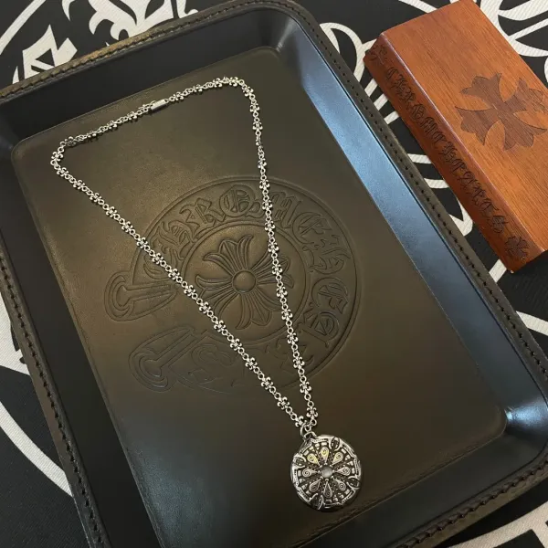 【CHROME HEARTS】ネックレス、新しいネックレス万能シンプルファッションオーナメント 【CHROME HEARTS】ネックレス、新しいネックレス万能シンプルファッションオーナメント