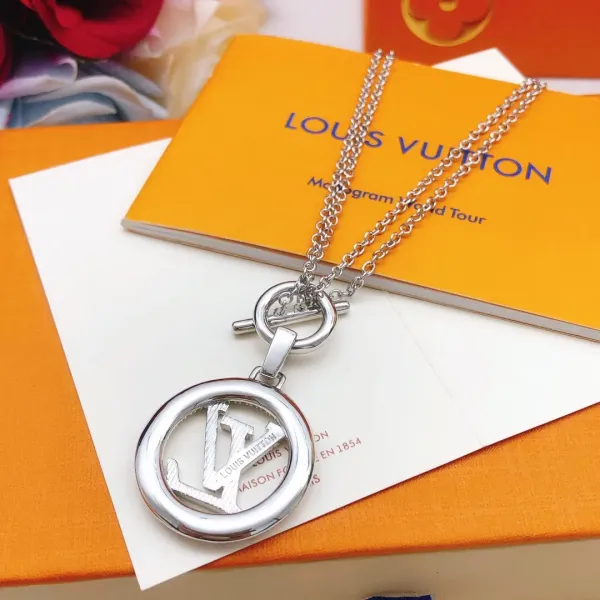 LV【LOUIS VUITTON】ネックレス、新しいネックレス万能シンプルファッションオーナメント 250301