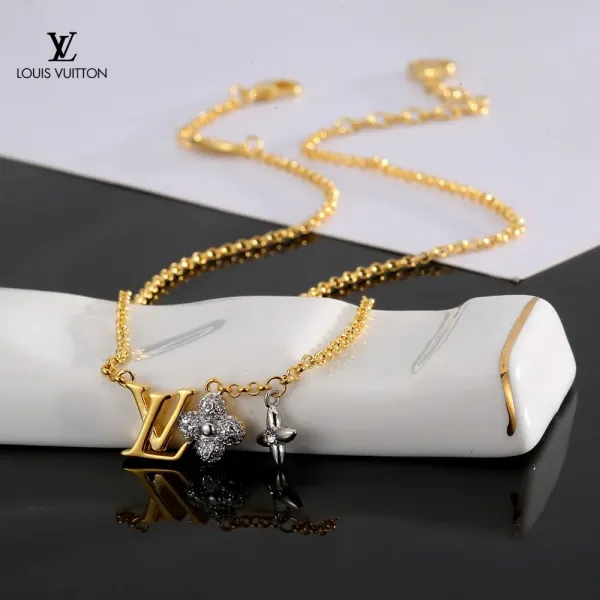 【LOUIS VUITTON】ネックレス、新しいネックレス万能シンプルファッションオーナメント 240813