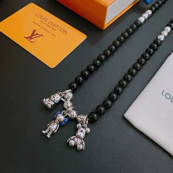 【LOUIS VUITTON】ネックレス、新しいネックレス万能シンプルファッションオーナメント 240813