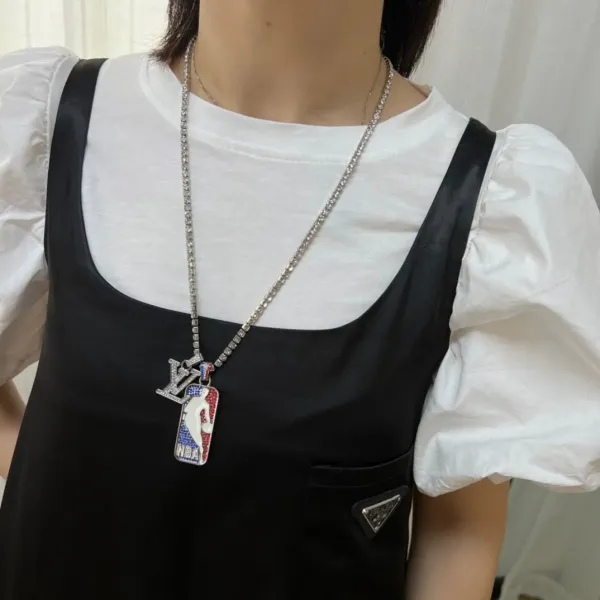 【LOUIS VUITTON】ネックレス、新しいネックレス万能シンプルファッションオーナメント 240728