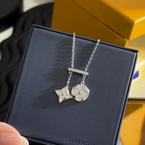 【LOUIS VUITTON】ネックレス、新しいネックレス万能シンプルファッションオーナメント  2472