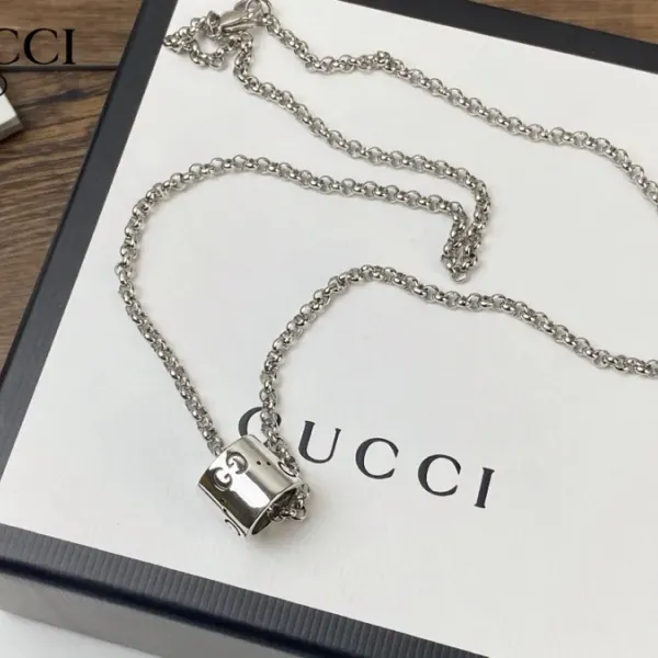 【GUCCI】ネックレス、新しいネックレス万能シンプルファッションオーナメント241015