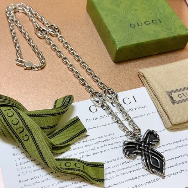 【GUCCI】ネックレス、新しいネックレス万能シンプルファッションオーナメント241015
