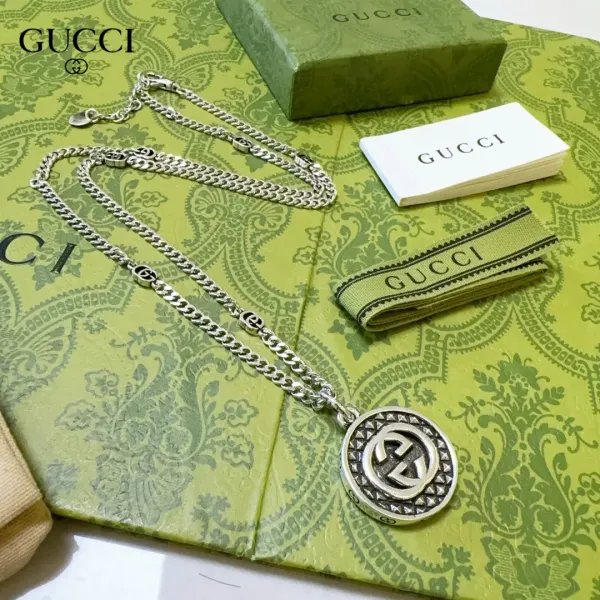 【GUCCI】ネックレス、新しいネックレス万能シンプルファッションオーナメント 2474