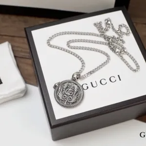 【GUCCI】ネックレス、新しいネックレス万能シンプルファッションオーナメント