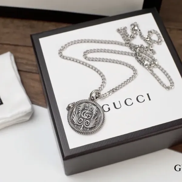 【GUCCI】ネックレス、新しいネックレス万能シンプルファッションオーナメント
