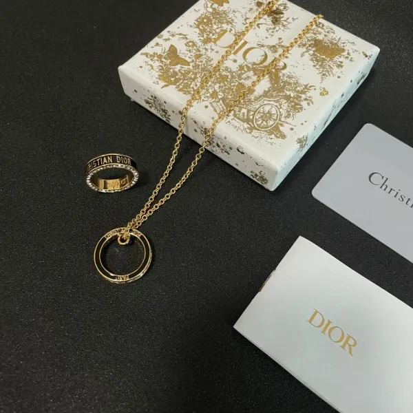 【DIOR】ネックレス、新しいネックレス万能シンプルファッションオーナメント 250301 【DIOR】ネックレス、新しいネックレス万能シンプルファッションオーナメント 250301