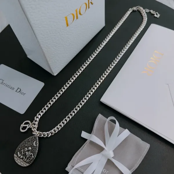 【DIOR】ネックレス、新しいネックレス万能シンプルファッションオーナメント 241015