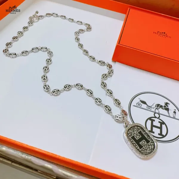 【HERMES】ネックレス、新しいネックレス万能シンプルファッションオーナメント 240730