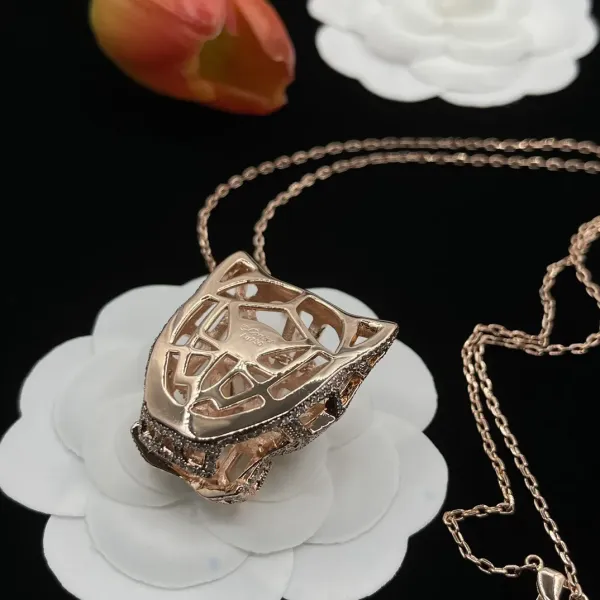 【CARTIER】ネックレス、新しいネックレス万能シンプルファッションオーナメント 2472