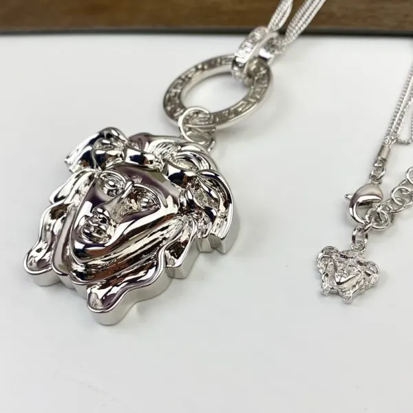【VERSACE】ネックレス、新しいネックレス万能シンプルファッションオーナメント 2474