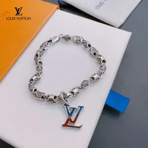 LV  LOUIS VUITTON（ルイヴィトン）チェーンブレスレット  250301