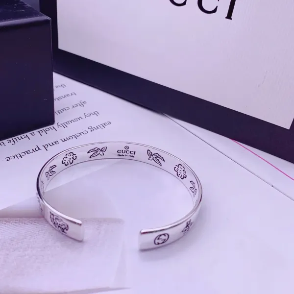 【GUCCI】ブレスレット、ファッションシンプルなスタイル 2474