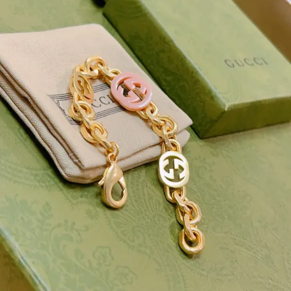 【 GUCCI  】ブレスレット、ファッションシンプルなスタイル
