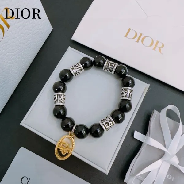 【DIOR】ブレスレット、ファッションシンプルなスタイル 250301 【DIOR】ブレスレット、ファッションシンプルなスタイル 250301