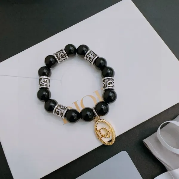 【DIOR】ブレスレット、ファッションシンプルなスタイル 250301 【DIOR】ブレスレット、ファッションシンプルなスタイル 250301