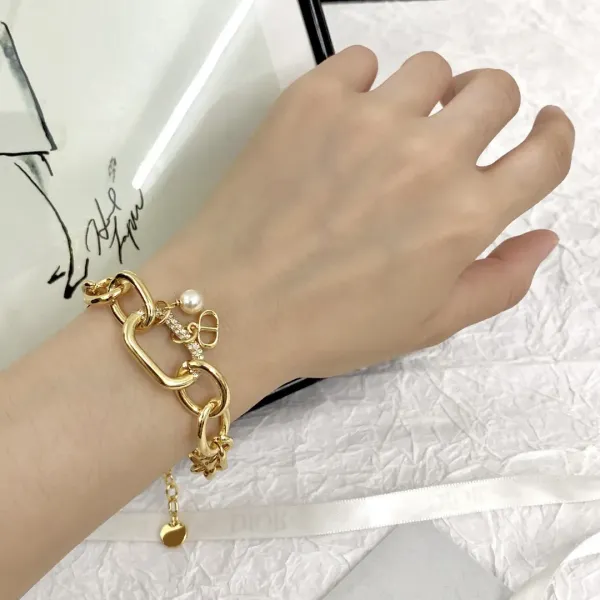 【DIOR】ブレスレット、ファッションシンプルなスタイル  250301