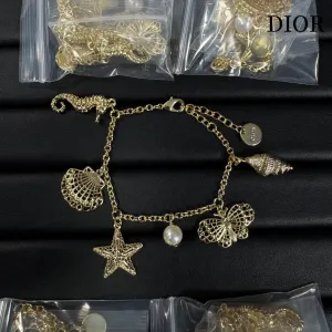 【DIOR】ブレスレット、ファッションシンプルなスタイル  250301