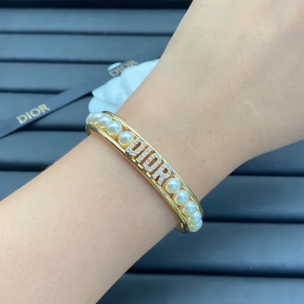 【DIOR】ブレスレット、ファッションシンプルなスタイル
