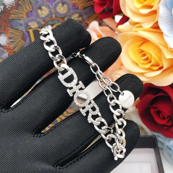 【DIOR】ブレスレット、ファッションシンプルなスタイル