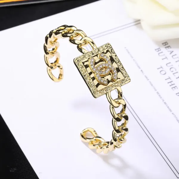 【CHANEL】ブレスレット、ファッションシンプルなスタイル