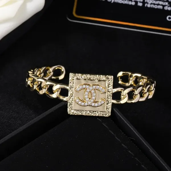 【CHANEL】ブレスレット、ファッションシンプルなスタイル