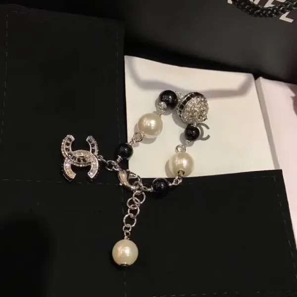 【CHANEL】ブレスレット、ファッションシンプルなスタイル