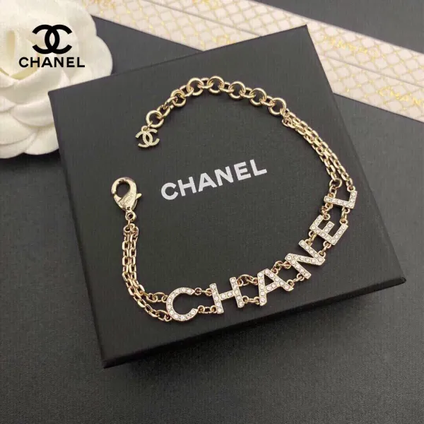 【CHANEL】ブレスレット、ファッションシンプルなスタイル 【CHANEL】ブレスレット、ファッションシンプルなスタイル