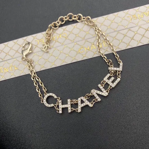 【CHANEL】ブレスレット、ファッションシンプルなスタイル 【CHANEL】ブレスレット、ファッションシンプルなスタイル