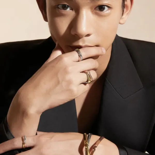 【CARTIER】ブレスレット、ファッションシンプルなスタイル 240729