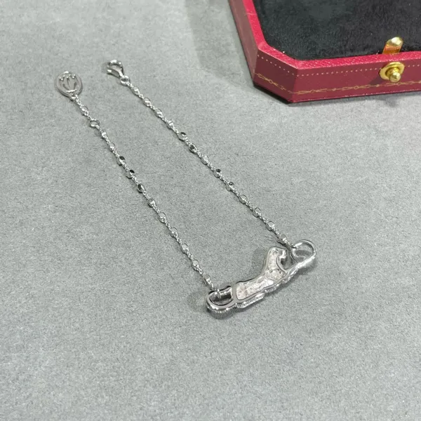 【CARTIER】ブレスレット、ファッションシンプルなスタイル