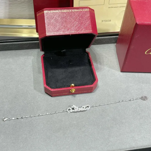 【CARTIER】ブレスレット、ファッションシンプルなスタイル