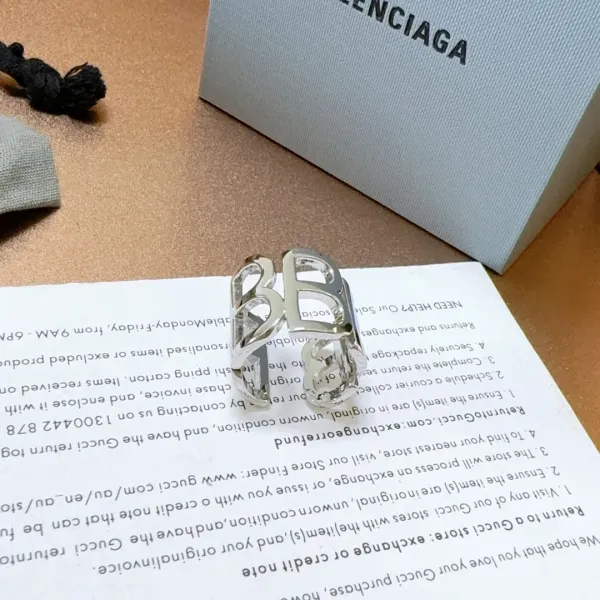 【BALENCIAGA】バレンシアガ  指輪