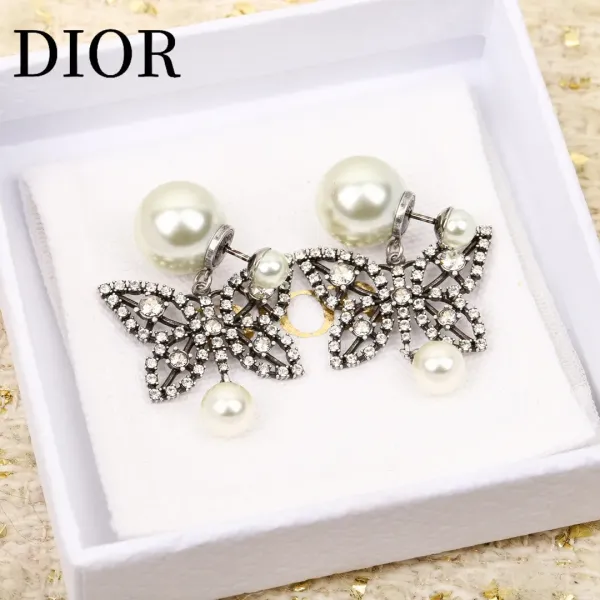 【DIOR】ディオール  ファッションスタイルのイヤリング