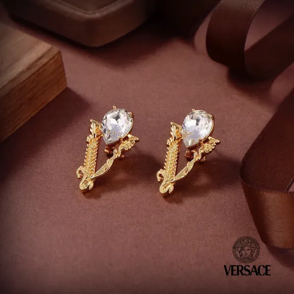 【VERSACE】ヴェルサーチ ファッションスタイルのイヤリング 【VERSACE】ヴェルサーチ ファッションスタイルのイヤリング