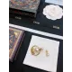 【DIOR】 ディオール   ファッションスタイルのイヤリング