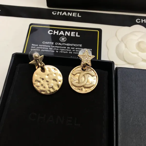 【CHANEL】 シャネル   ファッションスタイルのイヤリング