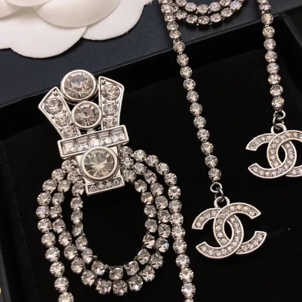 【CHANEL 】 シャネル   ファッションスタイルのイヤリング