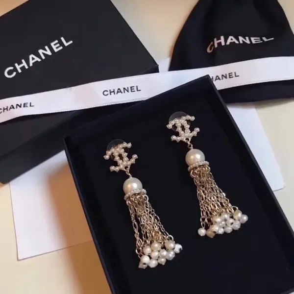 【CHANEL 】 シャネル   ファッションスタイルのイヤリング