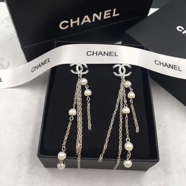 【CHANEL 】 シャネル   ファッションスタイルのイヤリング