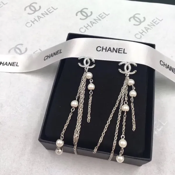 【CHANEL 】 シャネル   ファッションスタイルのイヤリング