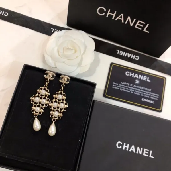 【CHANEL 】 シャネル   ファッションスタイルのイヤリング