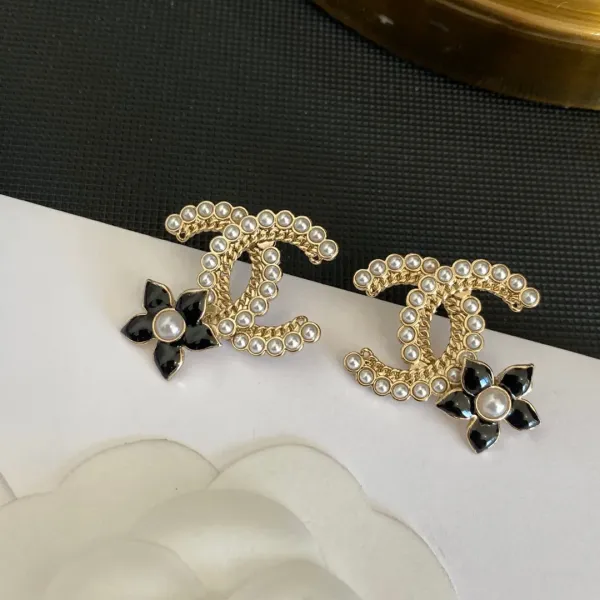【CHANEL 】 シャネル   ファッションスタイルのイヤリング