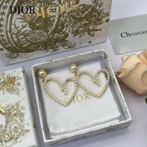 【DIOR】ディオール  ファッションスタイルのイヤリング
