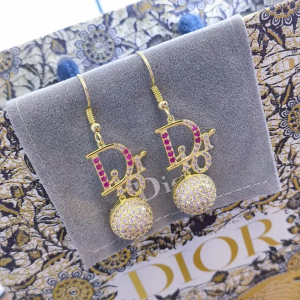 【DIOR】ディオール  ファッションスタイルのイヤリング