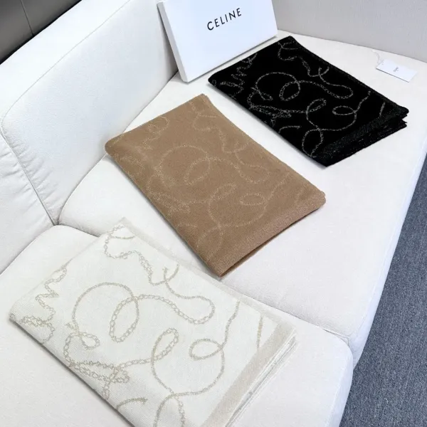【CELINE セリーヌ】スカーフ  62*195CM  241108